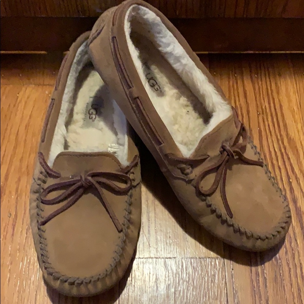 UGG SLIPPERS!